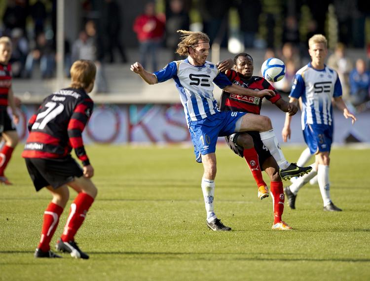Esbjerg-fuser. Der blev gået til makronerne i Esbjerg, der dog trak nitten efter forlænget spilletid og straffesparkskonkurrence. 