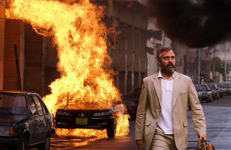 Her ses fødselaren i den politiske thriller 'Syriana', som indbragte ham sin hidtil eneste Oscar. Rollen gav ham også en Golden Globe-statuette. 