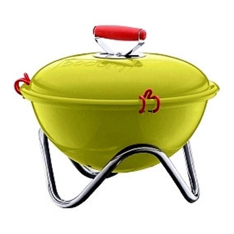 Tag varmen med. Kuglegrillen måler 36 cm i højden, 39 cm i bredden og er 39 cm dyb. 