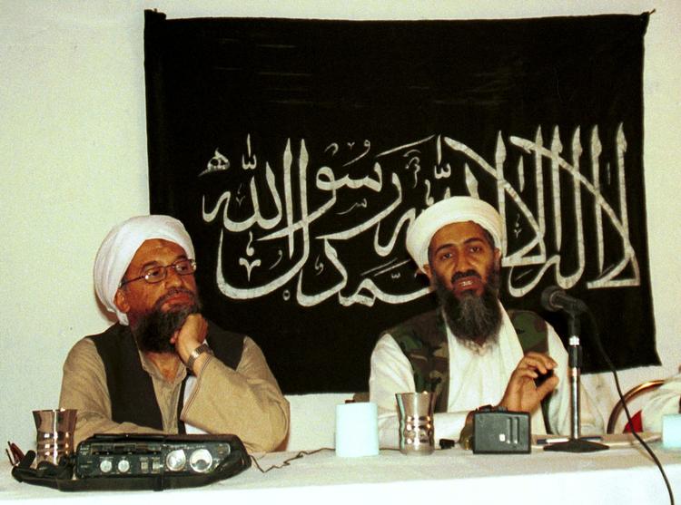Knækket. Ifølge oplysninger fra den pakistanske efterretningstjeneste ragede  al-Qaedas nummer et og to, Osama bin Laden og Ayman al-Zawahri uklar for fem-seks år siden, Hvorefter terrororganisationen fortsatte i to fraktioner - den største fløj ledet af al-Zawahri. 