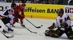 puck-helt. Mads Bødker scorer mod tyskerne i kampen, som endte 3-3 efter ordinær tid. Danskeren scorede også senere på straffeslag. 