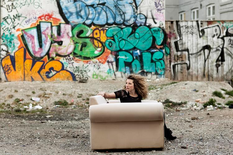 Frisering. Dy Plambeck ser rydningen af Ungdomshuset  på Jagtvej i  København som et tegn på en omsiggribende normalisering. 