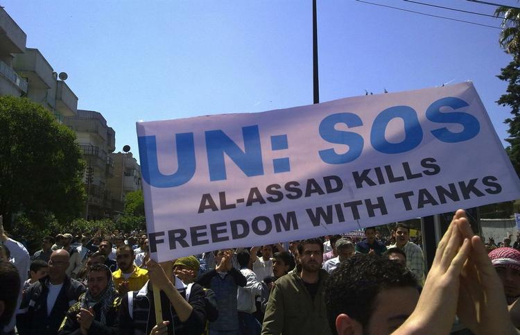 Nødråb. Styret i Syrien har slået hårdt ned på demonstranterne. Alligevel står Syrien til plads i FN's Menneskerettighedsråd. 
