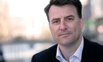 Ferieramt. Mikael Kamber tager fyringen fra DR fattet. »Nu vil jeg ud og nyde det dejlige forårsvejr«, siger han til politiken.dk. 