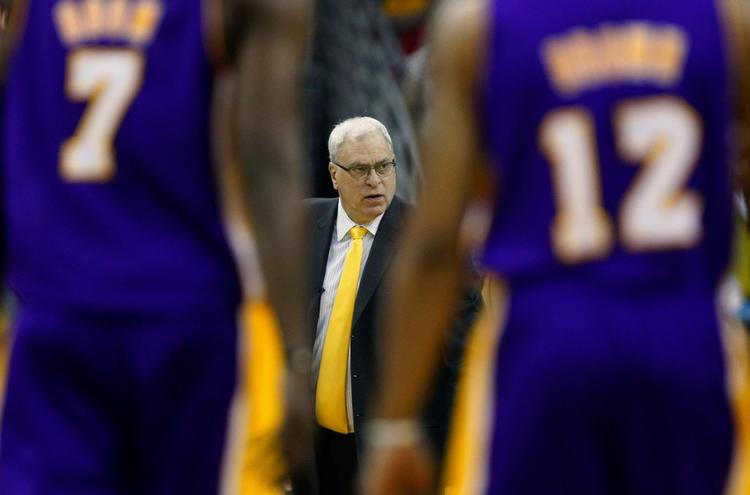 afsked. Efter 11 NBA-titler har Phil Jackson valgt at stoppe som træner. 