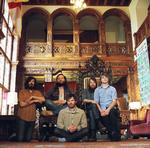 Svær 2'er. 'Helplessness Blues' er en vederkvægende oplevelse. Til gengæld er albummets svaghed, hvis man f.eks. sammenligner med Bright Eyes og Band of Horses, manglen på virkelig markante sange. 