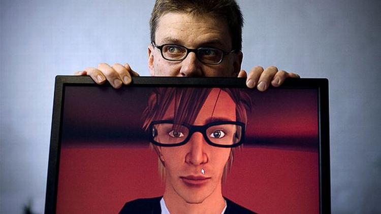 Hånddukke. Mikkel Stolt og hans virtuelle inkarnation. 