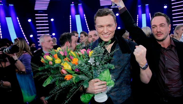 Gentagelse. Da Brinck (i midten) vandt det danske grandprix i 2009 var sangen bl.a. skrevet af Lars Halvor Jensen (t.h.), der i år har valgt at lægge sine musikæg i den irske kurv. Arkivfoto. 