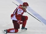 Redning. Mads Christensen straffeslag sikrede dansk sejr over Letland ved VM. Dermed undgik Danmark nedrykningsspil og et plet på VM-ansøgning for 2016. 