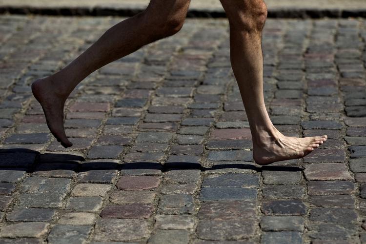 Barefoot. Løbesko er sooo last month, ifølge folkene bag barfodsløbet Copenhagen Barefoot, som bliver afholdt på søndag. 
