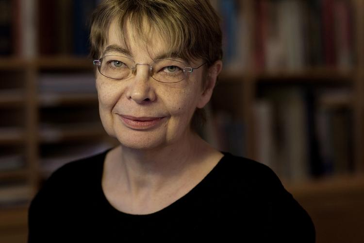 Farvel. Efter fem års turbulens har dekan Kirsten Refsing sagt sin stilling op og vender tilbage til sin forskerkarriere. 