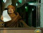Skjul. Moamar Gaddafi er ikke kommet noget til, men opholder sig et hemmeligt sted, siger han. 