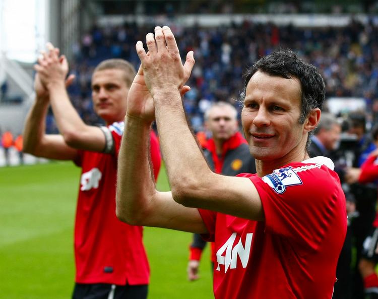 GLAD. Ryan Giggs kunne i dag fejre sit 12. engelske mesterskab med Manchester United. 