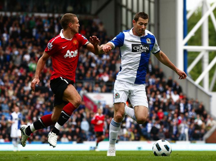 Rystet. Blackburns Brett Emerton var med sin scoring tæt på at udsætte Manchester Uniteds mesterskabsfest. 