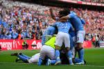 JUBEL. Efter en scoring af Yaya Touré kunne Manchester City juble over sejren i FA Cup-finalen. 