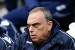 Slut. Prut, finale. Avram Grant ser til, mens hans hold taber til Wigan. Og så var det ud. 