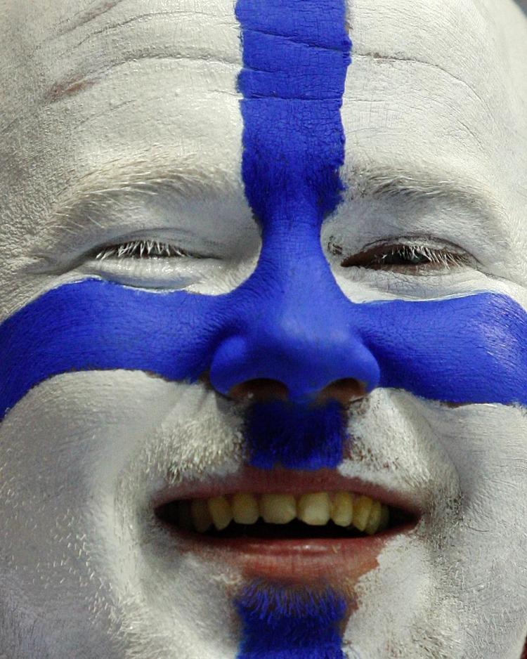 Ha! Store finske smil over hele linjen i Slovakiet. Sverige fik bøllebank. 