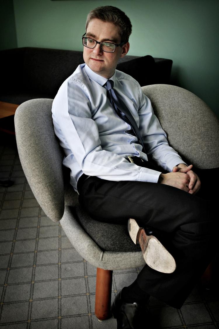 Utilfreds. Søren Pind er godt træt af udlændingelovgivningens »lighedsmageri«, der gør det vanskeligt for vesterlændinge at blive familiesammenført. 