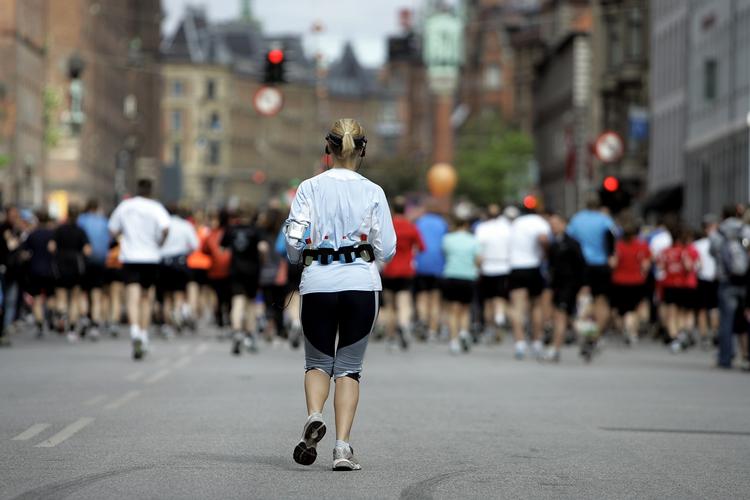Kilometertider. Der skal tænkes strategisk op til maratonløbet, så energien ikke skydes af for tidligt. Arkivfoto. 