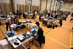 Eksamen. »Det er naturligvis ikke tilladt at forlade salen under prøven uden særlig tilladelse og fulgt af en 'vagt'. Medmindre man er ryger«, skriver gymnasieelev. 