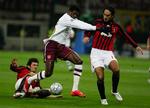 legende. Alessandro Nesta (th) har været en fantastisk forsvarer for Italien og Milan i mange år. Selv i karrierens efterår, har italienerens overblik og rutine gjort ham til en vigtig brik i Milans bagerste rækker. 