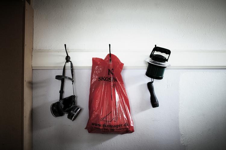 Giftdampe. Det er vigtigt at være opmærksom på ubehagelige lugte, der kan indeholde farlige dampe og udløse allergiske reaktioner, hovedpine og kvalme. Arkivfoto. 