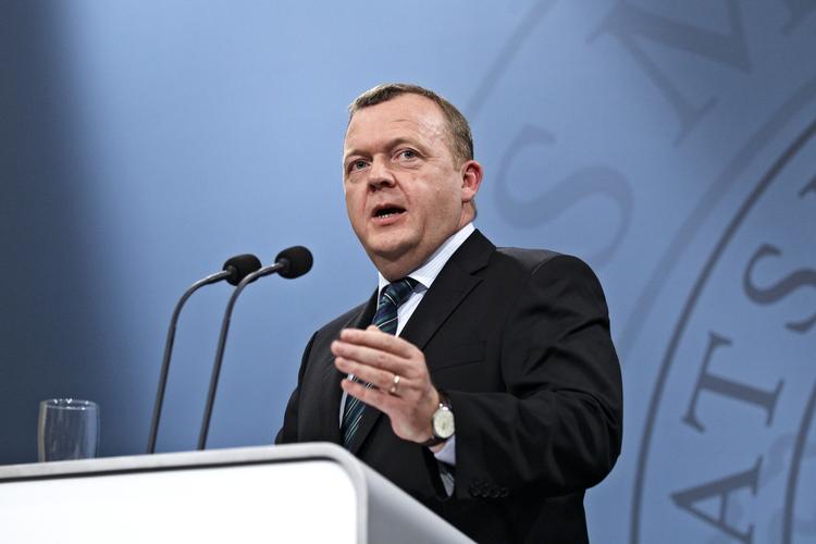 Valgrygter. Tidspunktet nærmer sig, hvis statsminster Lars Løkke Rasmussen (V) skal udskrive valg inden sommerferien. Ifølge Hans Engell peger flere faktorer på et valg efter ferien. 