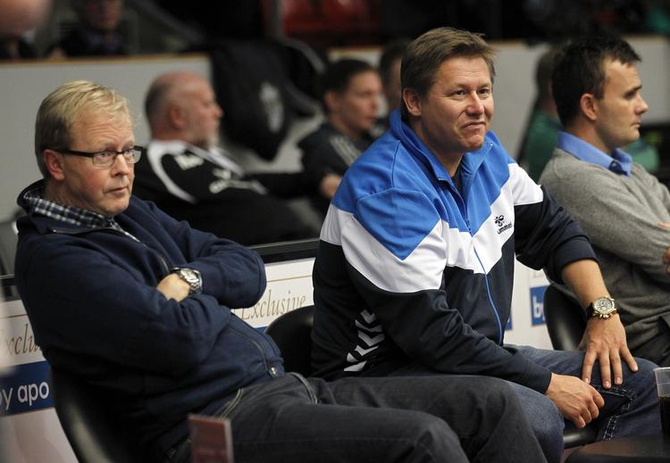 afdæmpet. AG Københavns spil i denne sæson har ikke imponeret ejeren Jesper Nielsen (th.). 