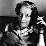 Udhængt. Den tyske filosof Hannah Arendt skaber stadig debat. Kritikere mener, at hun med sin kritik af »de jødiske råds understøttelse« af Adolf Eichmann blander ofre og gerningsmænd sammen.