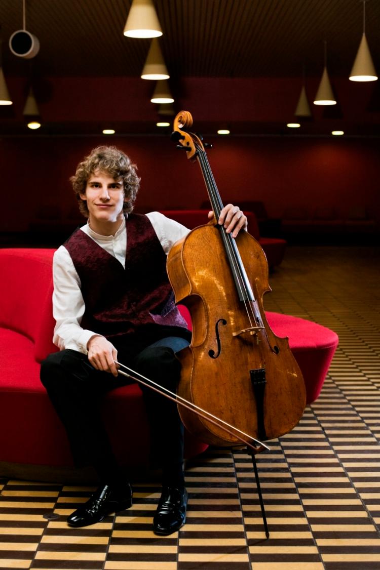 Trøst. Højdepunktet i den skuffende Torsdagskoncert var Andreas Brantelids solokadence, der i lyd fingerede et biluheld med sammenstød og udrykning. 