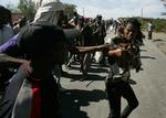 Rettigheder. Den folkelige opbakning til demokrati i Afrika er i bedste fald moderat. Kun 70 pct. af afrikanerne i gennemsnit foretrækker demokrati frem for andre styreformer. Her er vi i Kenya, hvor demokratiet også har trange tider. Arkivfoto: Karel Prinsloo 