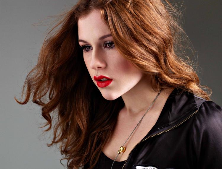 Peckham-pigen. 21-årige Katy B har sammen med blandt andre James Blake hevet popsteppen op fra undergrunden og ind på hitlisterne. 