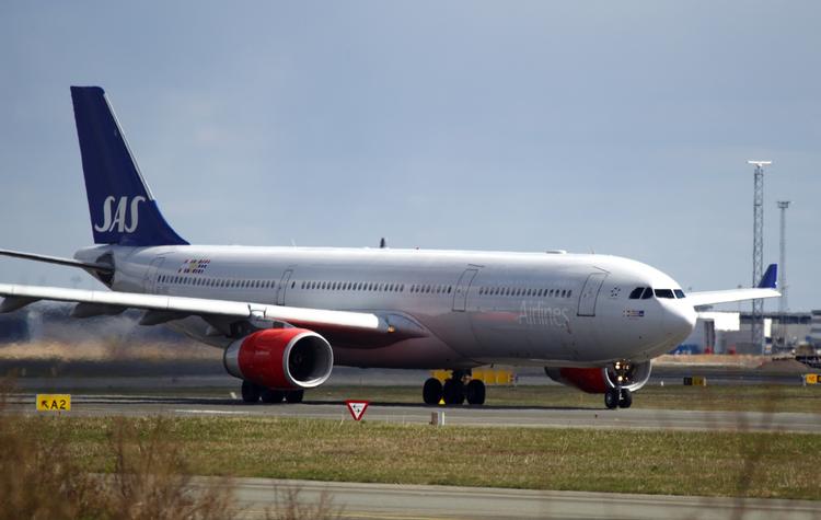 Askesky. SAS-fly mod USA må flyve en omvej efter vulkanudbrud. 