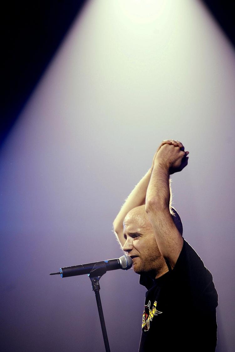 Tandløs. På Moby's 12. studiealbum 'Destroyed' skal man lede længe efter hittene 