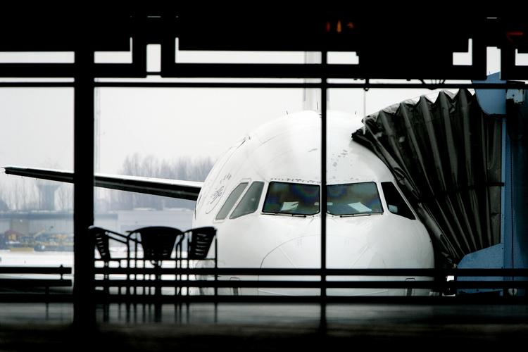 Træthed. Også de som sikrer flysikkerheden på jorden er for pressede. 