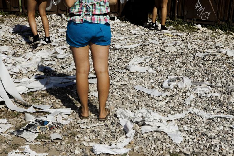 Kø. På trods af flere toiletter tager det op til en halv time at komme til på Roskildefestivalen. 
