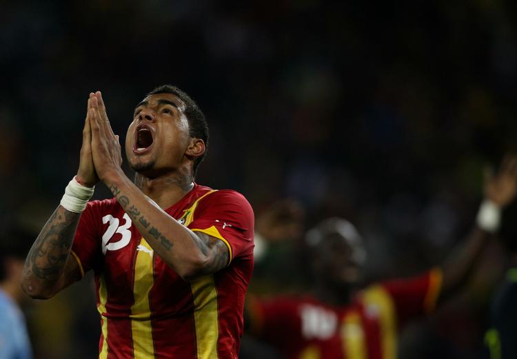 købt. Kevin-Prince Boateng brænder en chance for Ghanas landshold under kvartfinalen ved VM i Sydafrika. 