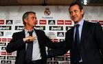 uenige. Magtkampen i Real Madrid faldt ud til José Mourinhos (tv.) fordel, da Jorge Valdano (th.) blev fyret. 