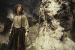 EVENTYR. Filmatiseringen af Ringenes Herre med Elijah Wood som Frodo (billedet) blev en global succes. Nu er instruktøren Peter Jackson i gang med romanens forløber, Hobitten. 
