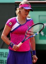 ude. Et nederlag til verdens nummer 114 sendte Kim Clijsters ud af French Open. 