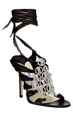 Eksklusivt. Her er et eksempel på en af Jimmy Choo's smukke sko. Firmaet er blevet opkøbt for den nette sum af 4,5 millarder. 