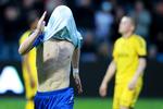 uhauha. Et sejrsmål af Jesper Lange i onsdags holdt Esbjerg inde i kampen for at undgå nedrykning, men der skal vindes igen på søndag i en gyser mod Randers FC. 