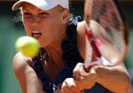 Udspillet. Wozniacki blev både brudt til stillingen 1-3 og 1-5 i første sæt og bød på intet tidspunkt Hantuchova på kvalificeret modstand. 