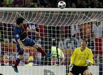2009. Lionel Messi fra Barcelona scorer 2-0-målet i finalen mod Manchester United i 2009. 