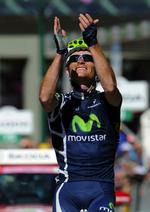 ridt. Vasili Kiryienka satte sin egen sejr i scene 40 kilometer fra mål, da rytteren valgte at gå solo. 