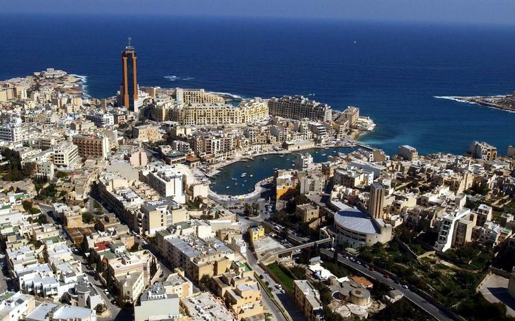Idyllisk. Malta er et populært feriemål - også for danske charterturister. 