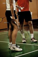 valgfrit. Nederdelen til kvindelige badmintonspillere bliver alligevel ikke obligatorisk. Forbundet har ændret den oprindelige beslutning efter kritik. 