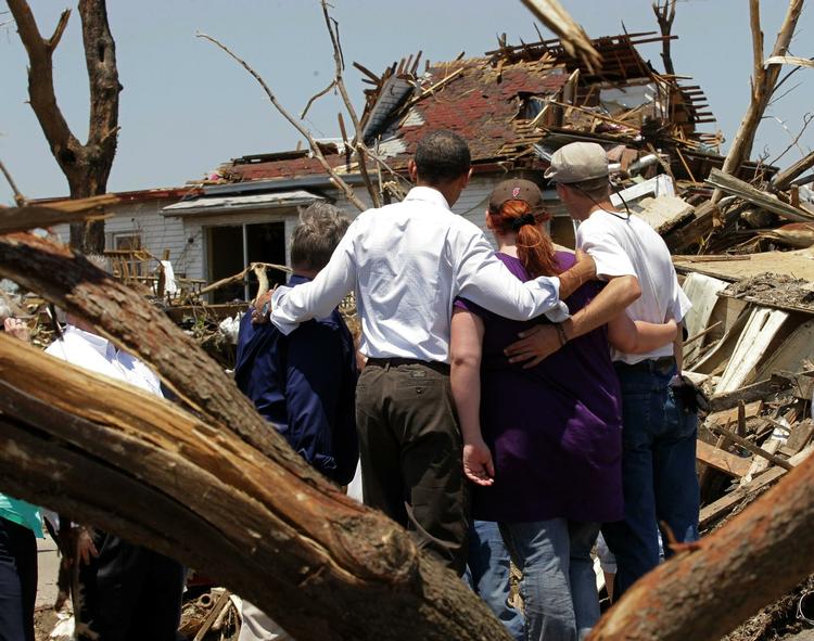 Naturkatstrofe. USA's præsident Barack Obama er i Missouri, hvor han med egne øjne kan se ødelæggelserne efter sidste uges kraftige tornado. 