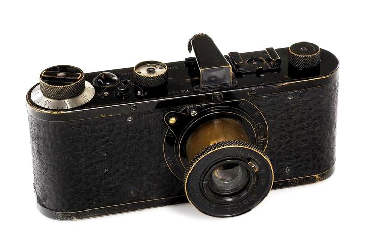 raritet. Det sjældne Leica-kamera fra 1923 er en prototype for, hvad der siden skulle vise sig at blive et legendarisk kamera. Prisen var derefter. 