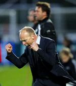 kontraktforlængelse. Træner Niels Frederiksen har formået at holde undertippede Lyngby oppe i Superligaen. 